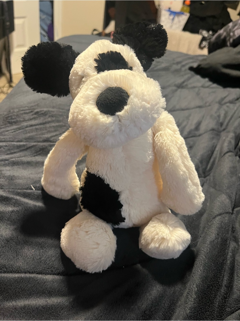 BRAND NEW medium Jellycat Bashful Black & Cream Puppy plush toy